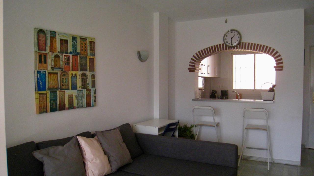 Apartamento Carihuela un dormitorio junto al mar Torremolinos Exterior foto
